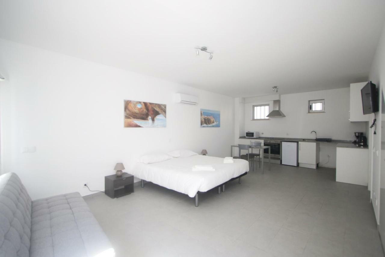 לאגוּ‏ש Guest House Lovely Swan מראה חיצוני תמונה