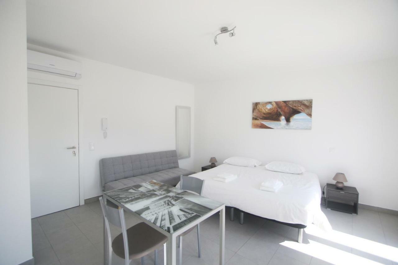 לאגוּ‏ש Guest House Lovely Swan מראה חיצוני תמונה